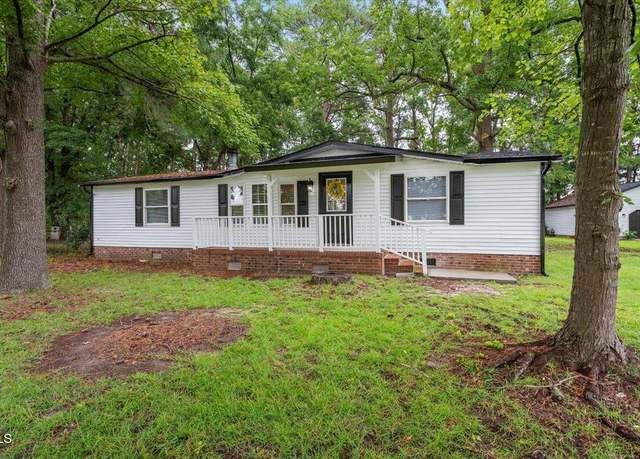 Property at 110 Sasser Dr, Goldsboro, NC 27530, 3 beds, 2 baths