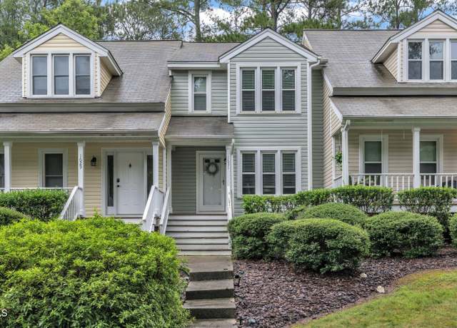 Property at 1631 Claiborne Ct, Raleigh, NC 27606, 2 beds, 2.5 baths