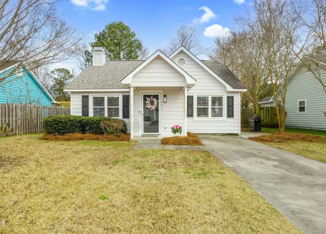 Property at 4013 Fawn Creek Dr, Wilmington, NC 28409, 2 beds, 2 baths