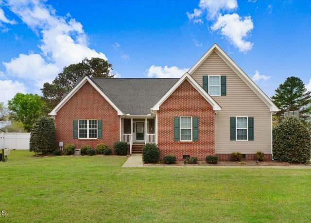 Property at 104 Acreview Dr, Goldsboro, NC 27530, 3 beds, 2.5 baths