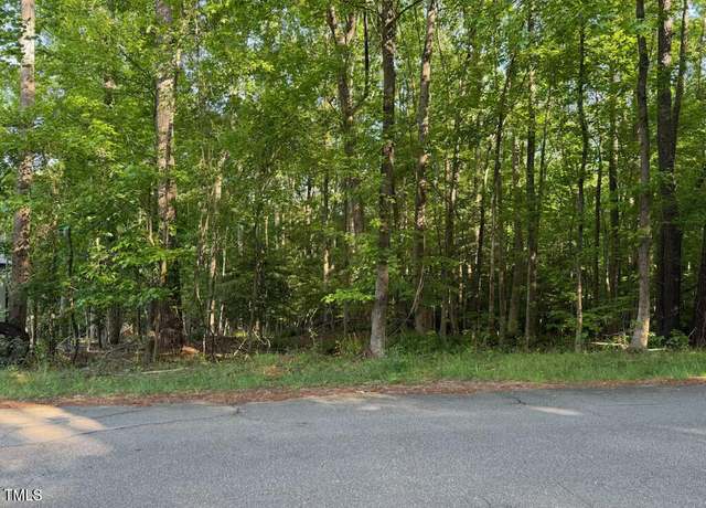 Property at 122 Diego Dr, Louisburg, NC 27549