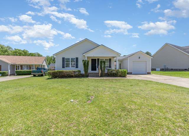 Property at 6 N Carolina Ave, Benson, NC 27504, 3 beds, 2 baths