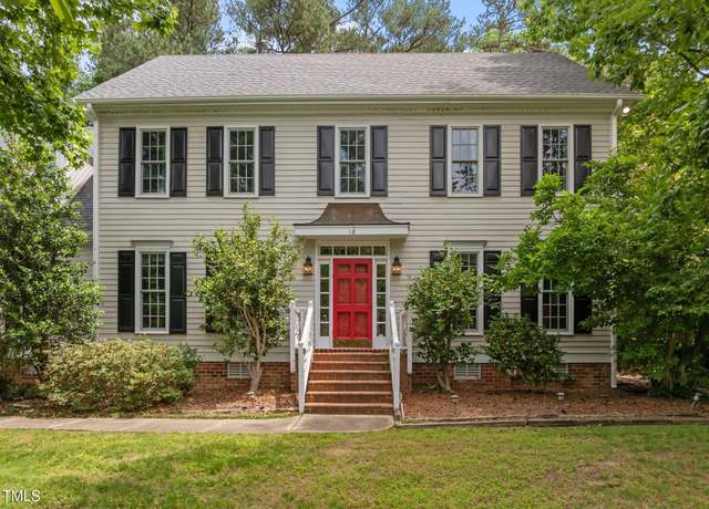 Property at 18 Acornridge Ct, Durham, NC 27707, 5 beds, 4.5 baths