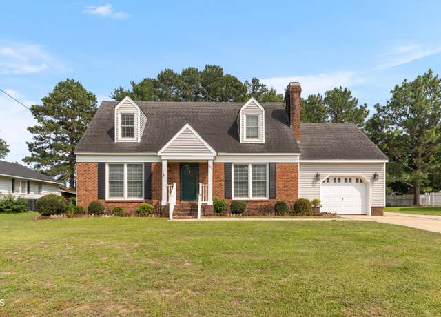 Property at 304 Westfield Dr, Dunn, NC 28334, 4 beds, 2 baths