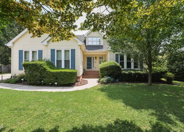 Property at 304 Cayman Ave, Holly Springs, NC 27540, 4 beds, 2.5 baths