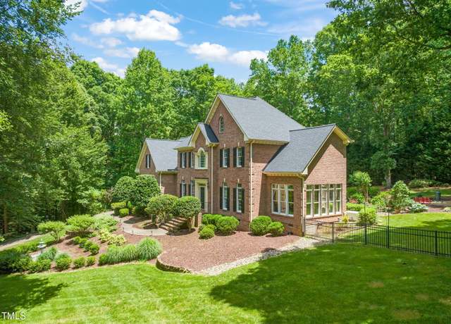Property at 1317 Woodgate Manor Ct, Raleigh, NC 27614, 4 beds, 3.5 baths