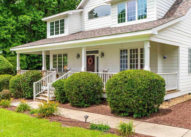 Property at 228 Birch Creek Dr, Fuquay Varina, NC 27526, 4 beds, 2.5 baths