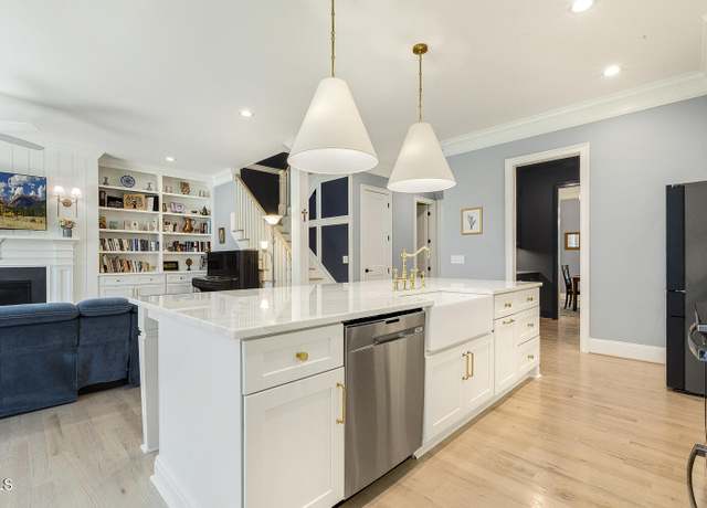 Property at 201 S Ennis St, Fuquay Varina, NC 27526, 5 beds, 4.5 baths