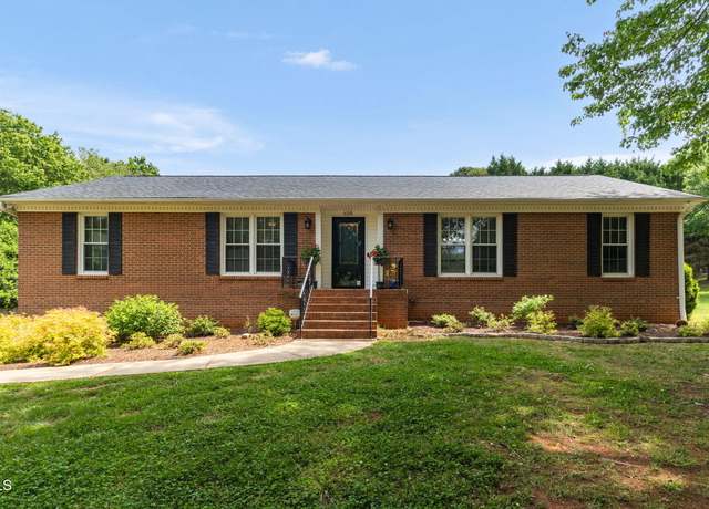 Property at 658 Drumheller Rd, Clemmons, NC 27012, 4 beds, 4 baths