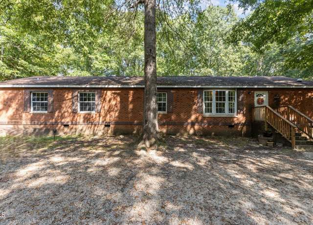 Property at 118 W Silver Belle Dr, Zebulon, NC 27597, 4 beds, 3 baths