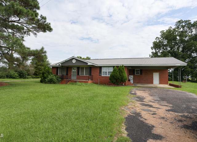 Property at 904 Langston Rd, Newton Grove, NC 28366, 3 beds, 2 baths