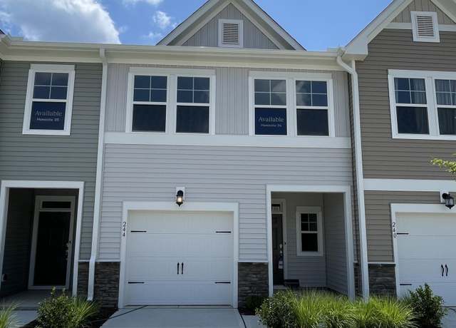 Property at 244 Paramount Dr, Smithfield, NC 27577, 3 beds, 2.5 baths