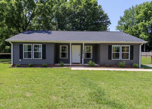 Property at 420 E Grandview Ave, Liberty, NC 27298, 3 beds, 2 baths