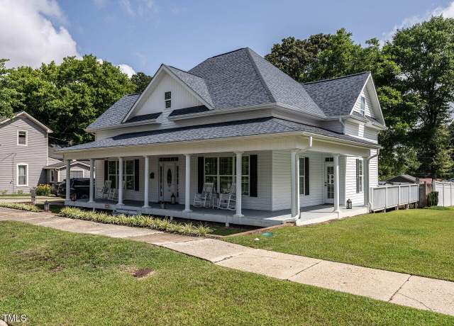 Property at 212 W Church St, Benson, NC 27504, 4 beds, 3.5 baths