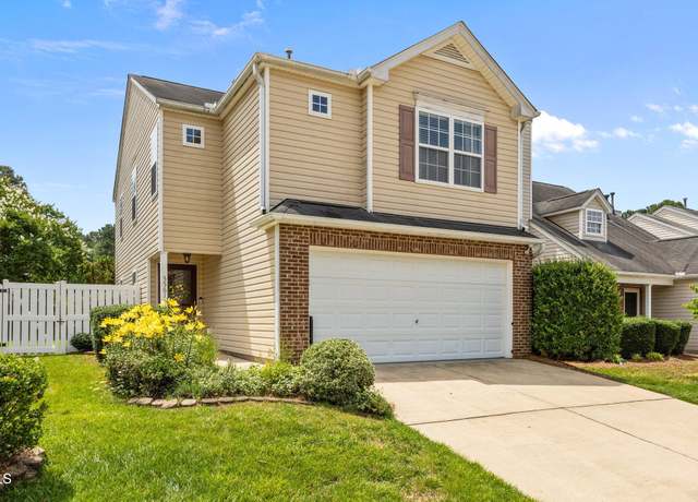 Property at 5561 Roan Mountain Pl, Raleigh, NC 27613, 3 beds, 3.5 baths