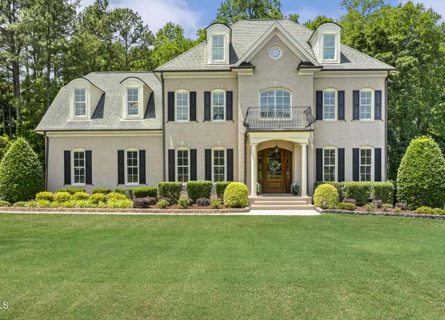 Property at 5112 Highbury Grove Ln, Fuquay Varina, NC 27526, 4 beds, 4.5 baths