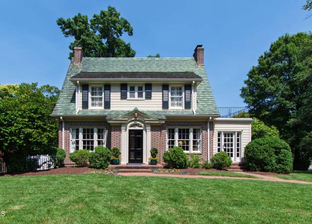 Property at 1700 St Marys St, Raleigh, NC 27608, 4 beds, 4.5 baths