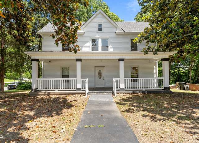 Property at 347 W Trade St, Burlington, NC 27217, 3 beds, 3 baths