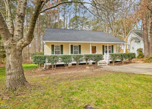 Property at 204 Sugarland Dr, Apex, NC 27502, 3 beds, 2 baths