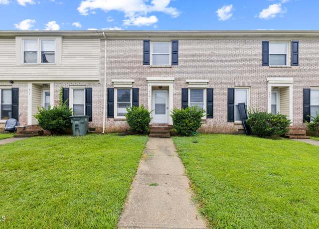 Property at 410 Kirkcaldy Ct, Fayetteville, NC 28314, 3 beds, 2 baths
