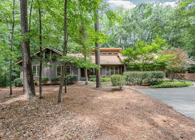 Property at 6 Womble Cir, Durham, NC 27705, 6 beds, 5 baths