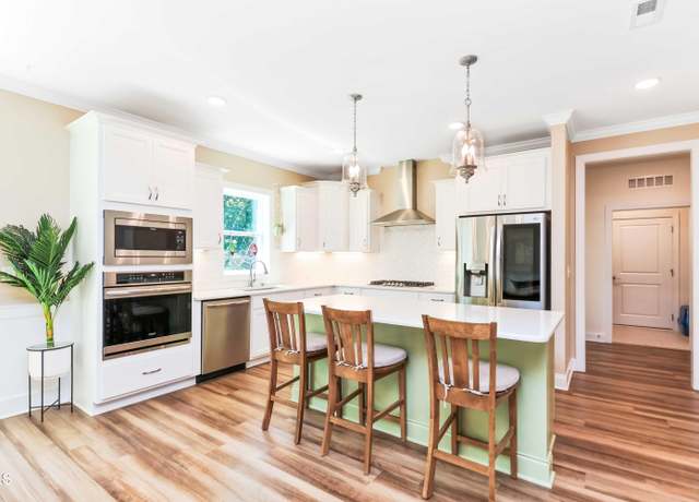 Property at 2635 High Plains Dr, Fuquay Varina, NC 27526, 5 beds, 4 baths