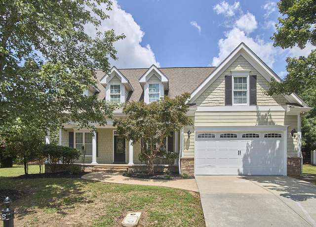 Property at 10 Haywood Ct, Durham, NC 27705, 4 beds, 2.5 baths