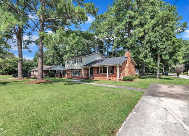 Property at 1500 Wellons Ave, Dunn, NC 28334, 4 beds, 3 baths