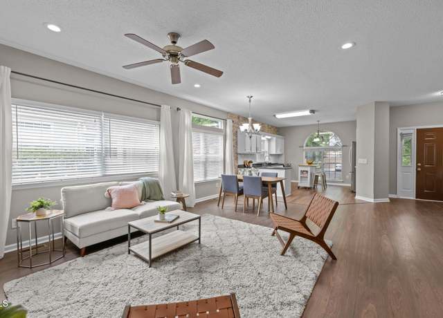 Property at 107 Covington Dr, Chapel Hill, NC 27514, 3 beds, 2 baths
