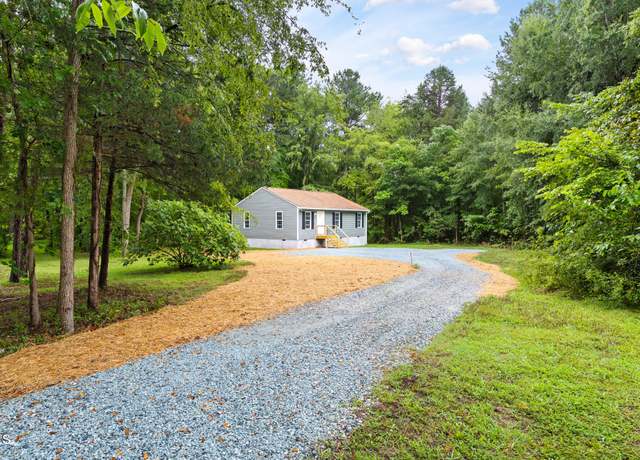 Property at 217 Daye St, Hillsborough, NC 27278, 3 beds, 1 bath