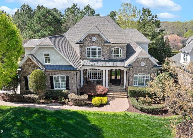 Property at 121 Highclere Ln, Cary, NC 27518, 4 beds, 4.5 baths