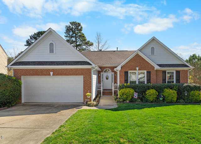 Property at 406 Southshore Pkwy, Durham, NC 27703, 3 beds, 2 baths