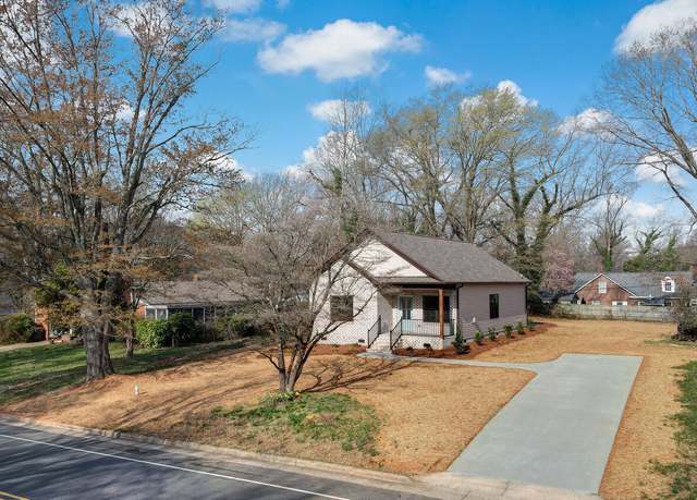Property at 1220 South Park Dr, Reidsville, NC 27320, 3 beds, 2 baths