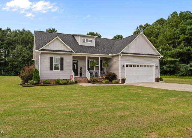 Property at 79 Morrison Dr, Dunn, NC 28334, 3 beds, 2 baths