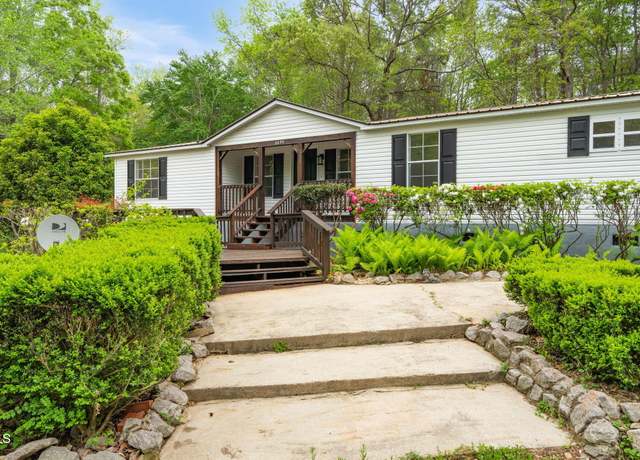 Property at 8699 Old Middlesex Rd, Bailey, NC 27807, 3 beds, 2.5 baths