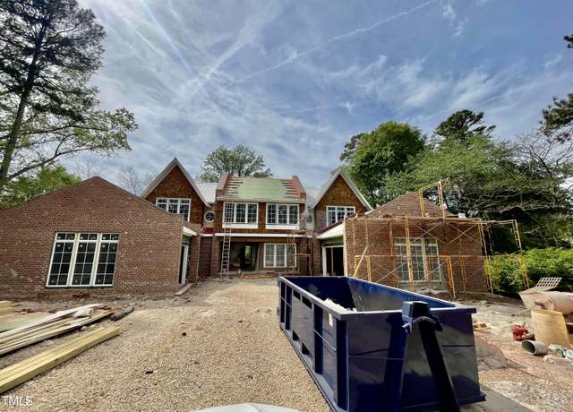 Property at 4305 Windsor Pl, Raleigh, NC 27609, 5 beds, 6.5 baths
