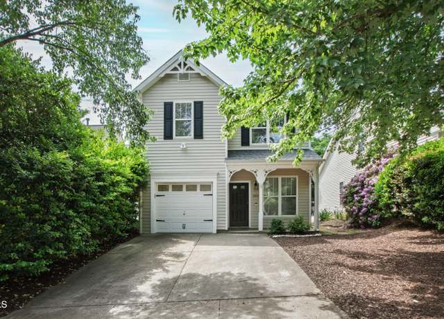 Property at 1910 Falls Landing Dr, Raleigh, NC 27614, 3 beds, 2.5 baths