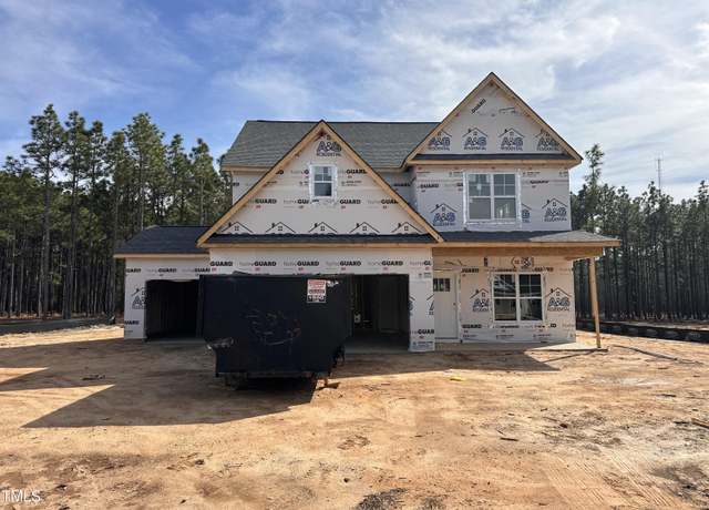 Property at 909 Rhum Dr, Fayetteville, NC 28311, 4 beds, 2.5 baths