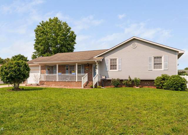 Property at 1690 Montrose Dr, Fayetteville, NC 28314, 3 beds, 2 baths