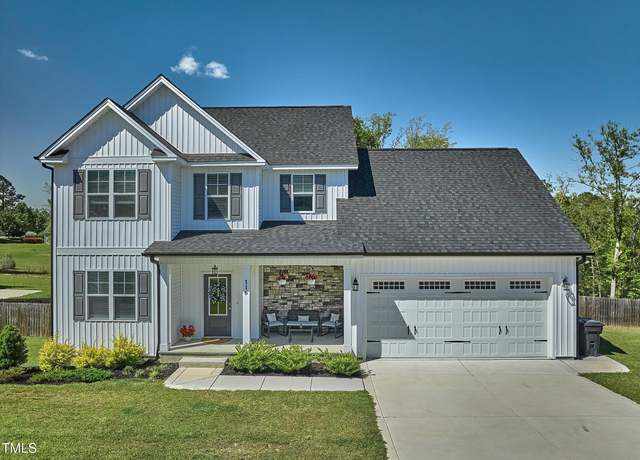 Property at 116 Nairn St, Fayetteville, NC 28311, 4 beds, 2.5 baths