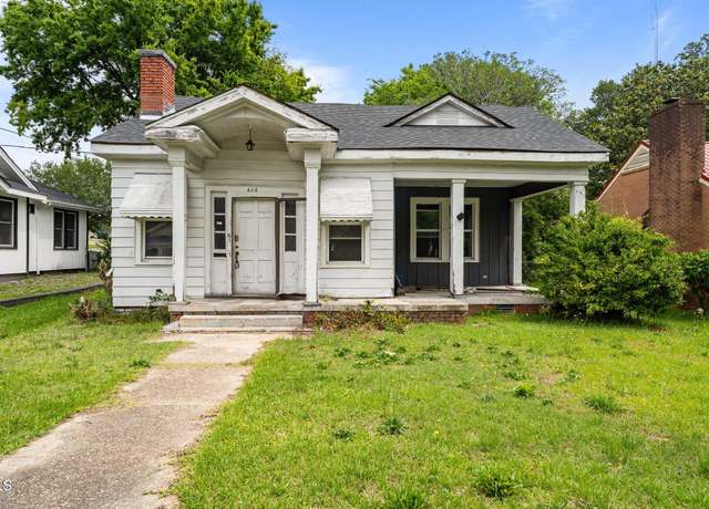 Property at 403 E Mulberry St, Goldsboro, NC 27530, 3 beds, 1 bath