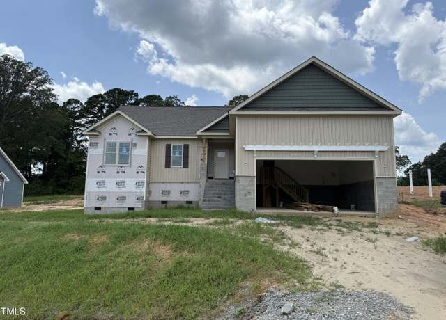 Property at 201 Tee Dr, Selma, NC 27576, 3 beds, 2.5 baths