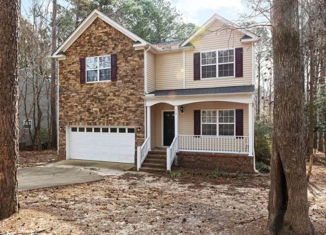 Property at 202 River Hills Dr, Clayton, NC 27527, 5 beds, 2.5 baths