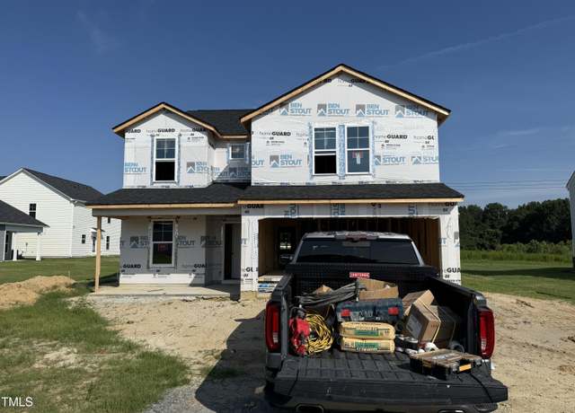 Property at 29 Chloe Ct, Selma, NC 27576, 4 beds, 2.5 baths