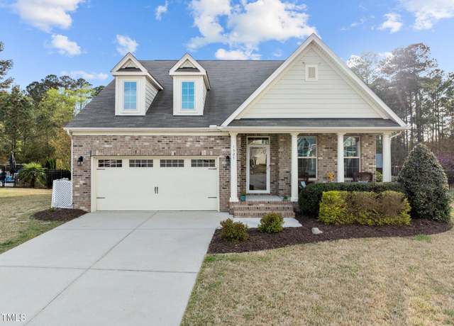 Property at 1527 Ingraham Dr, Apex, NC 27502, 3 beds, 2.5 baths