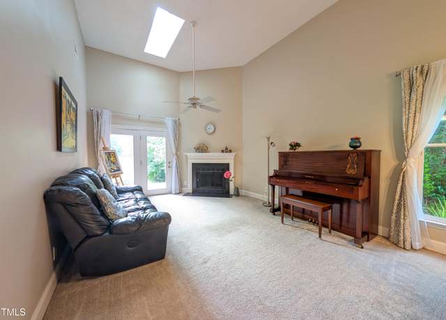 Property at 186 St. Andrews Ln, Chapel Hill, NC 27517, 2 beds, 1 bath