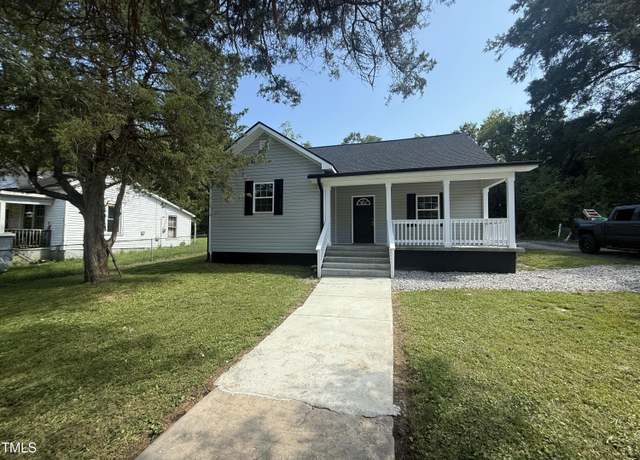 Property at 732 E Rockspring St, Henderson, NC 27536, 3 beds, 2 baths