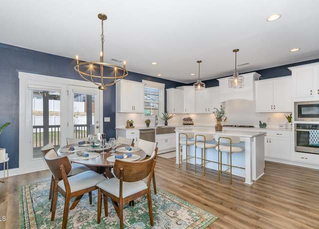 Property at 332 Tumbling River Dr, Wendell, NC 27591, 4 beds, 3 baths