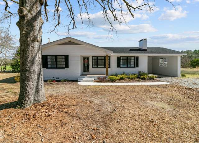 Property at 860 Main St, Lillington, NC 27546, 3 beds, 2 baths