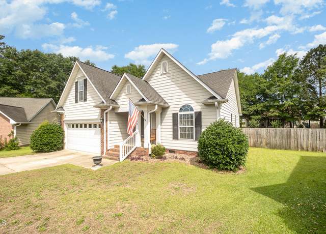 Property at 1490 Rocktree Ct, Fayetteville, NC 28306, 3 beds, 2 baths